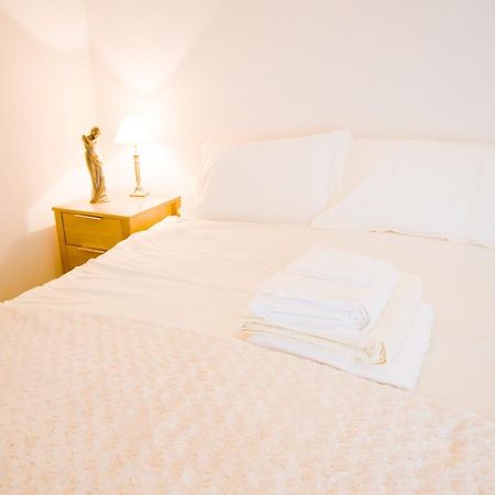 Riverside Apartments Wick  Bagian luar foto